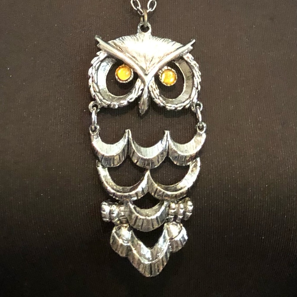 Mid Century Modern Silver Tone Articulated Owl Necklace